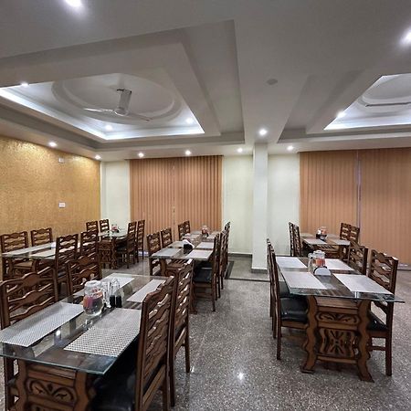 Fair Mount, Airport Road, Humhama Srinagar Hotel Bagian luar foto
