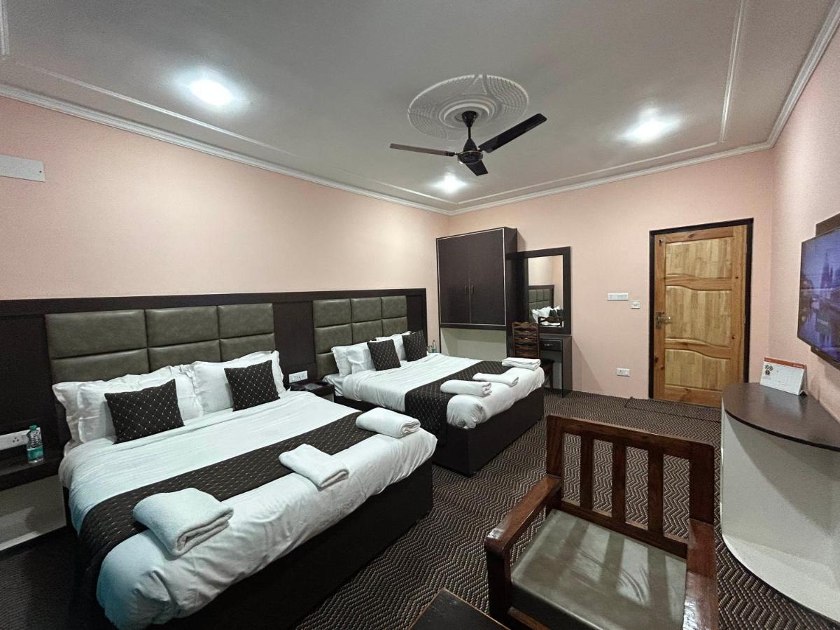 Fair Mount, Airport Road, Humhama Srinagar Hotel Bagian luar foto