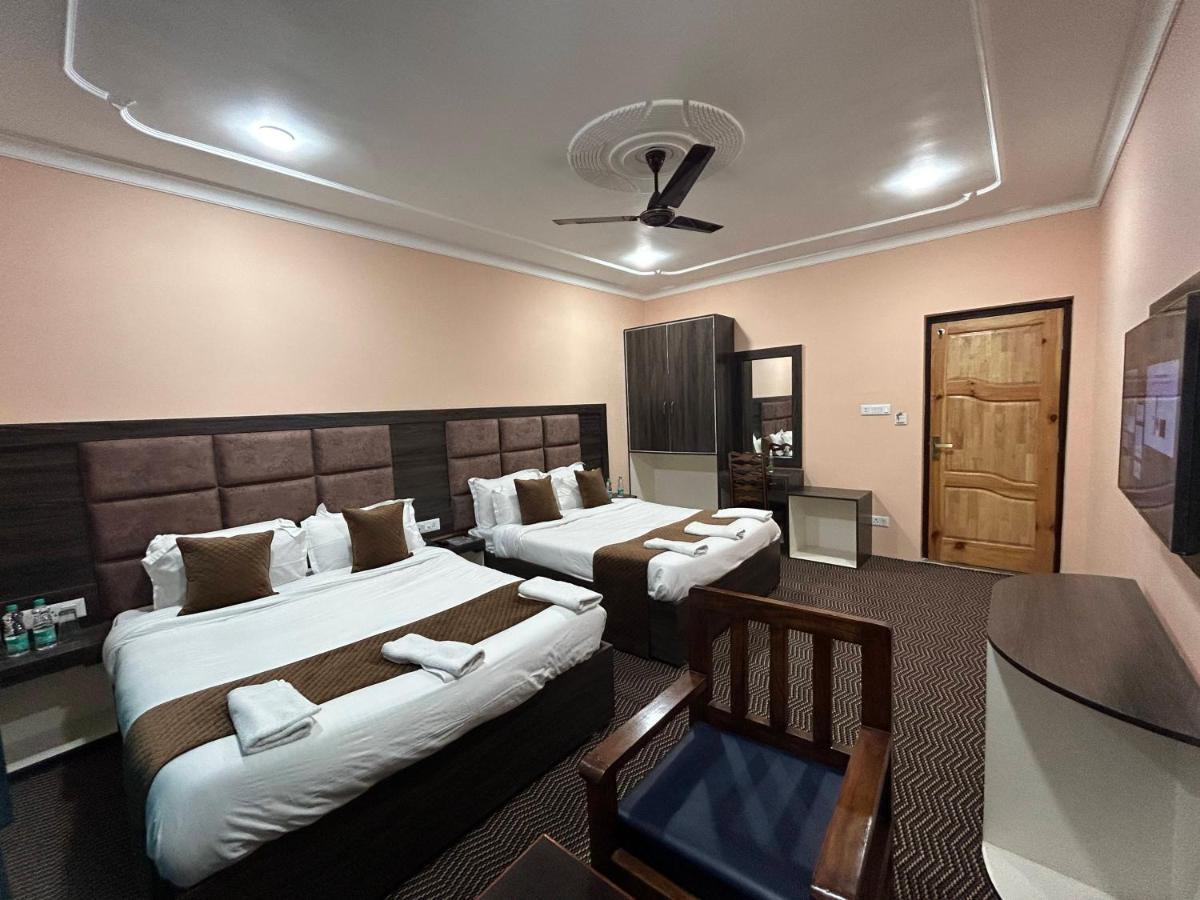 Fair Mount, Airport Road, Humhama Srinagar Hotel Bagian luar foto